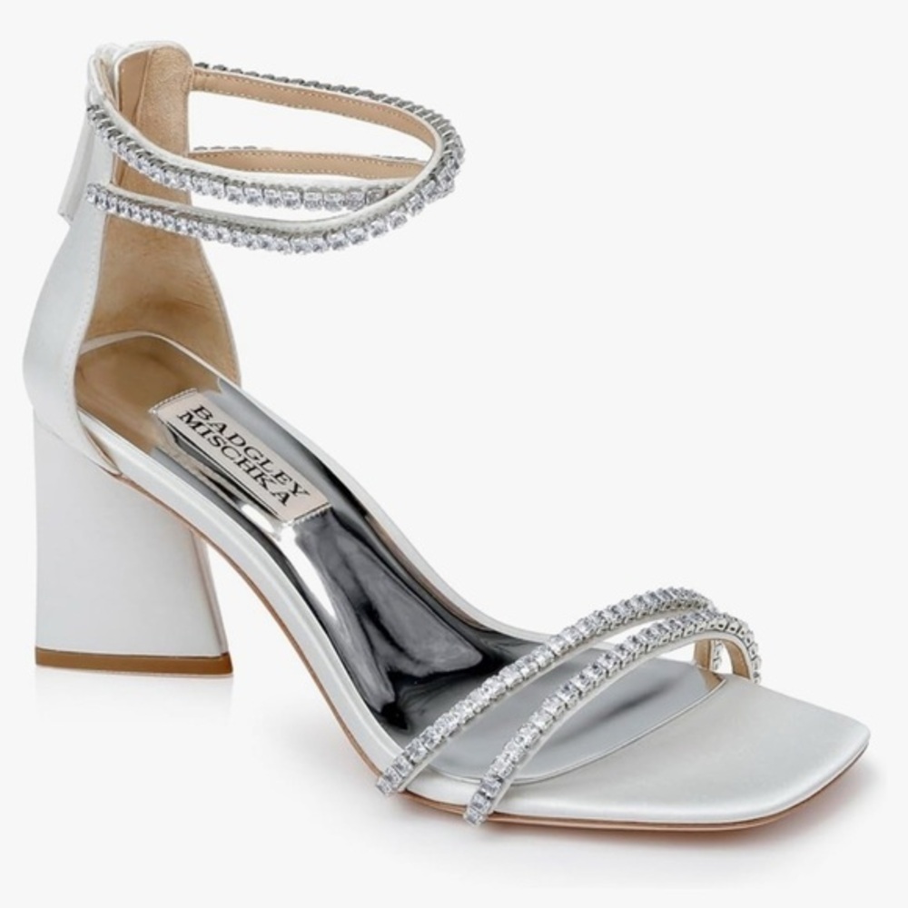 New Badgley Mischa Womens Lillie Strap Crystal Accent Sandals/High Heels, Size 9